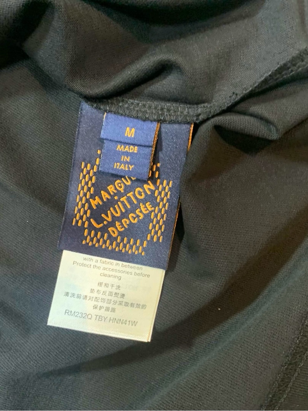 Louis Vuitton Logo T-Shirt Men’s Size Medium - Picture 5 of 5